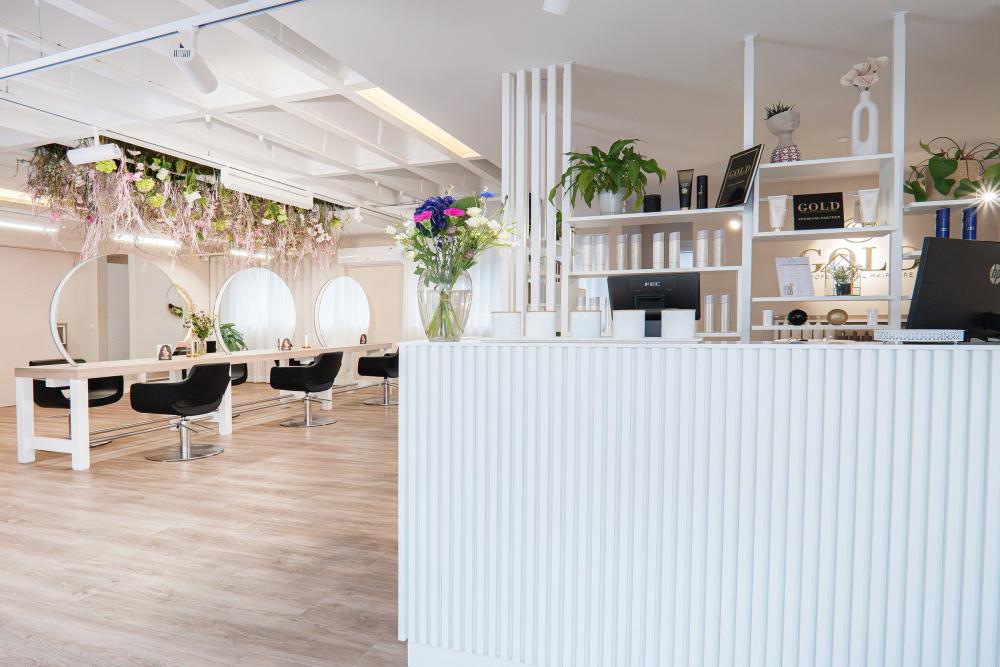 Salon Blooms.Haare