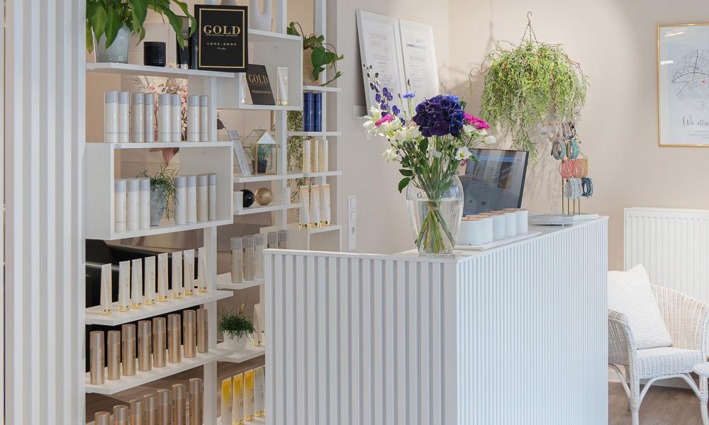 Salon Blooms.Haare
