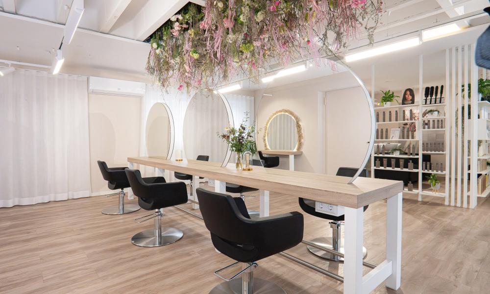 Salon Blooms.Haare