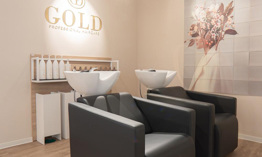 Salon Blooms.Haare
