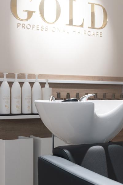 Salon Blooms.Haare