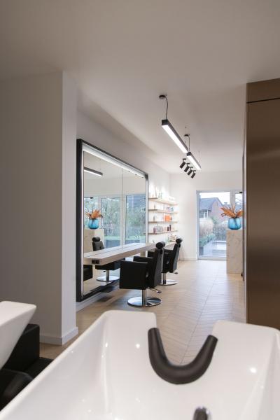 EK Hairstudio Dederer