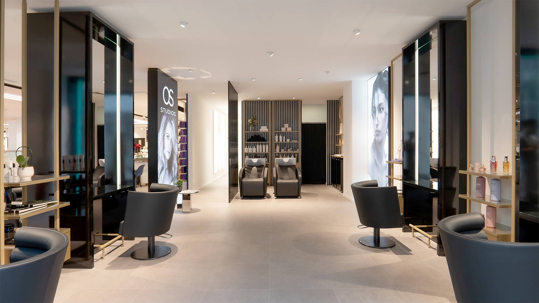 OS Studios im Douglas Store Köln